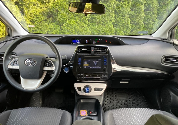 Toyota Prius cena 75900 przebieg: 79600, rok produkcji 2017 z Zakroczym małe 37